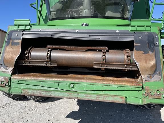 Main image John Deere S670 9