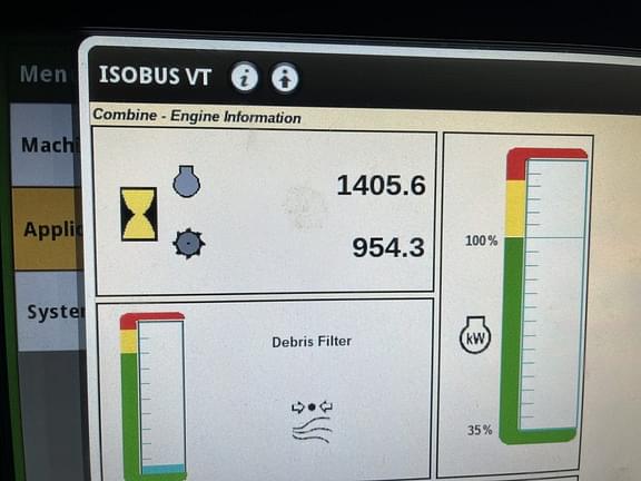 Image of John Deere S670 equipment image 1