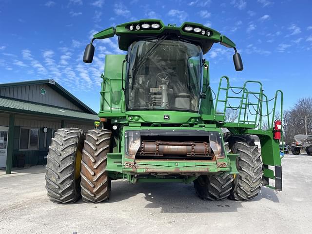 Image of John Deere S670 equipment image 4