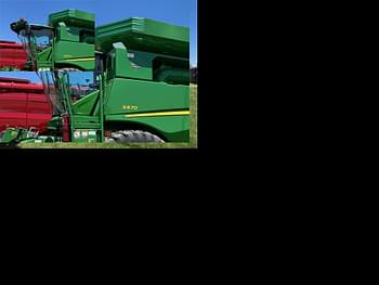 2015 John Deere S670 Equipment Image0