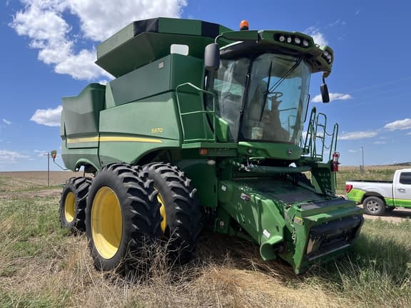 Image of John Deere S670 equipment image 2