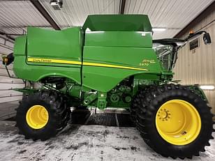 Main image John Deere S670 6