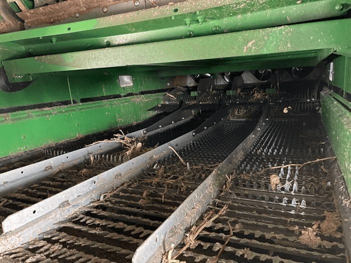 Main image John Deere S670