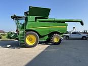 Thumbnail image John Deere S680 3