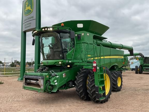 Image of John Deere S680 equipment image 1