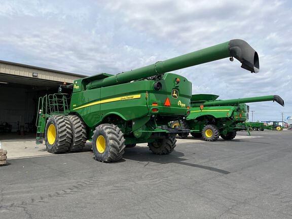 Image of John Deere S680 equipment image 3