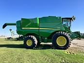 Thumbnail image John Deere S680 4