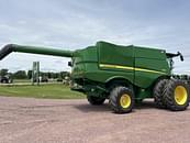 Thumbnail image John Deere S680 3