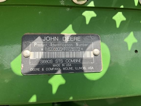 Image of John Deere S680 equipment image 1