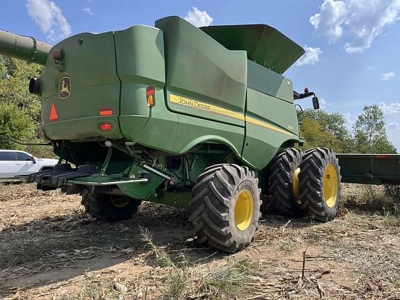 Image of John Deere S680 equipment image 3