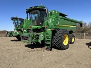 2015 John Deere S680 Image