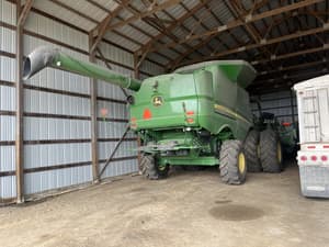2015 John Deere S680 Image