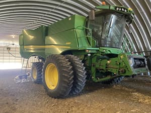 2015 John Deere S680 Image