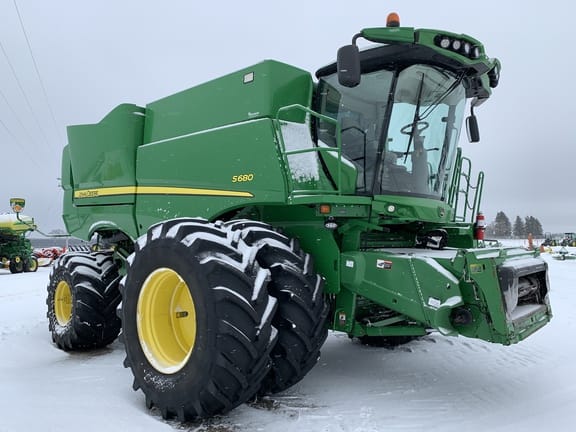 2015 John Deere S680 Equipment Image0