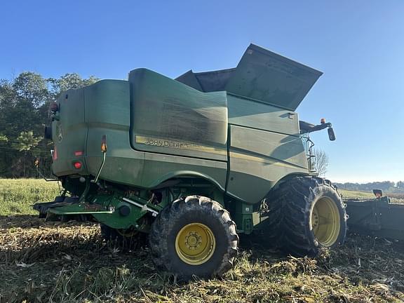 Image of John Deere S680 equipment image 4