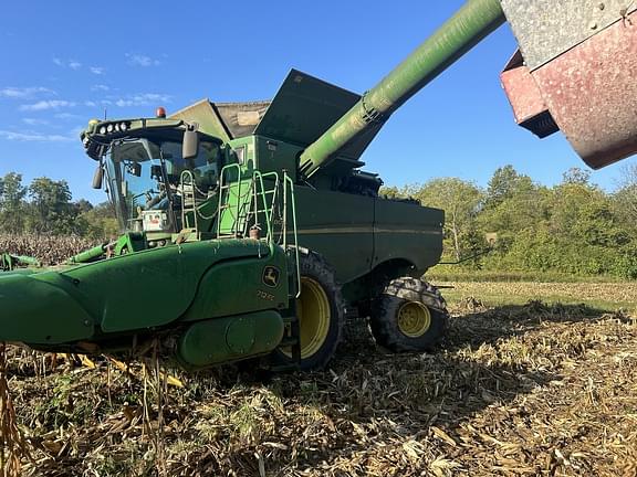 Image of John Deere S680 equipment image 3