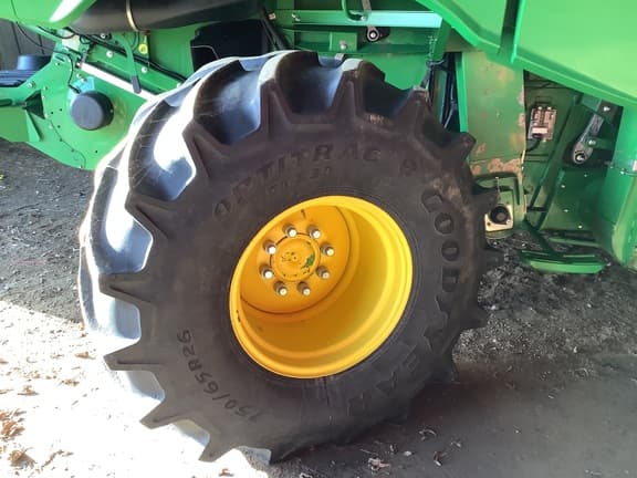 Image of John Deere S680 equipment image 4