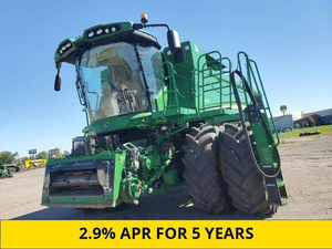 2015 John Deere S680 Image
