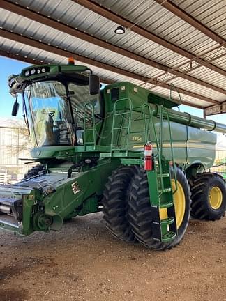 Image of John Deere S680 equipment image 1