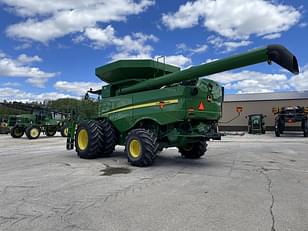 Main image John Deere S680 8