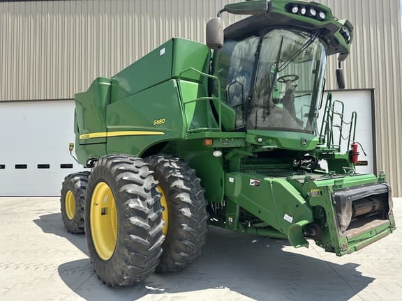 Image of John Deere S680 Primary image