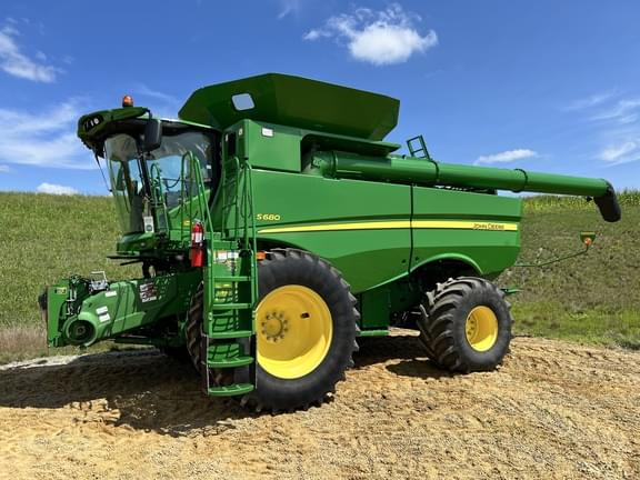 Image of John Deere S680 Primary image