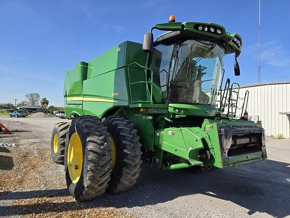 Image of John Deere S680 equipment image 3