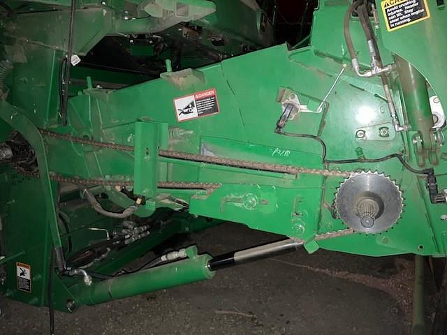 Image of John Deere S680 equipment image 4