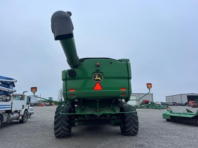 Image of John Deere S680 equipment image 3