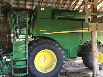 Main image John Deere S680