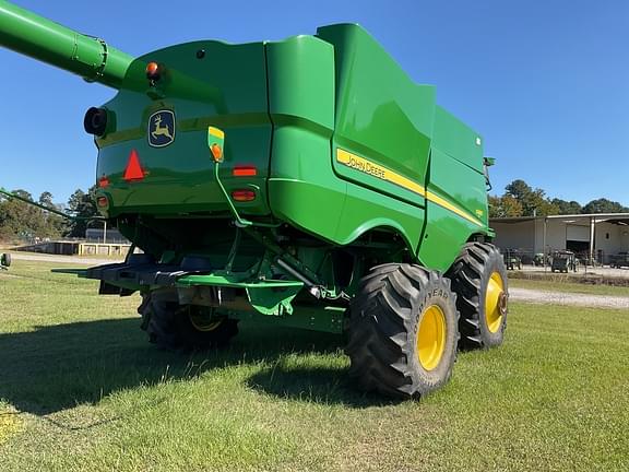 Image of John Deere S680 equipment image 2