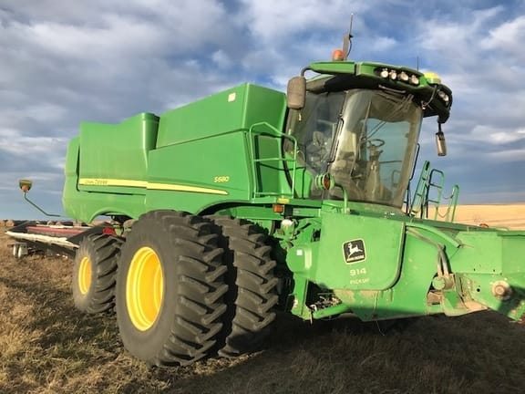 Main image John Deere S680