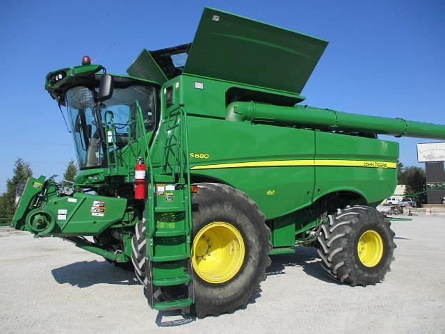 Image of John Deere S680 Primary image