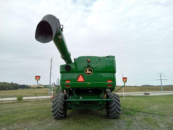 Image of John Deere S680 equipment image 3