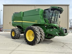 2015 John Deere S680 Image