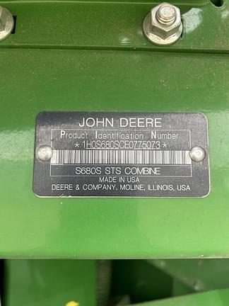 Image of John Deere S680 equipment image 2