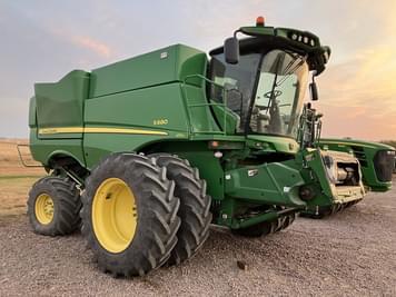Main image John Deere S680