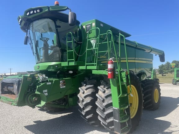 Main image John Deere S680