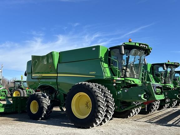 Image of John Deere S680 equipment image 1