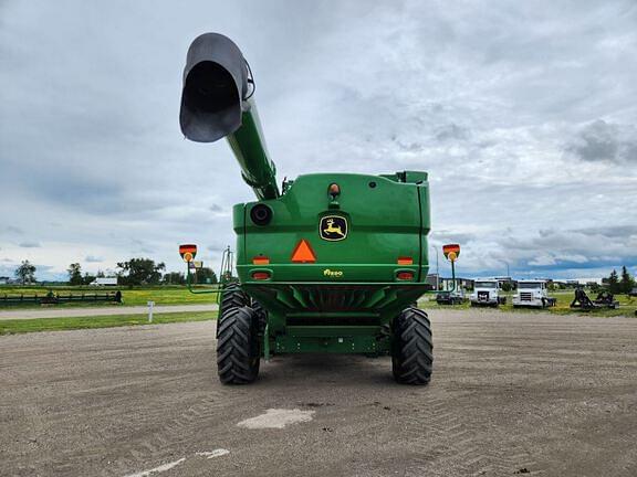Image of John Deere S680 equipment image 3