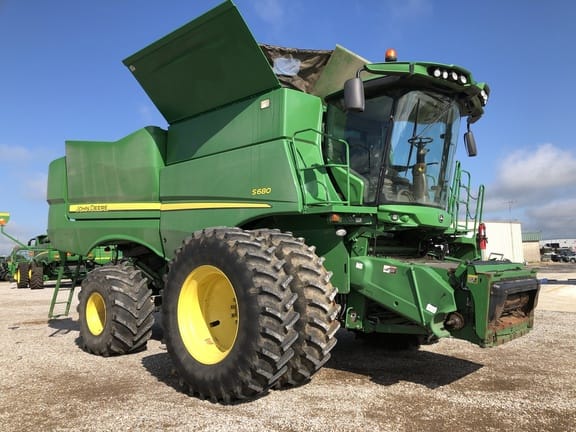 Main image John Deere S680