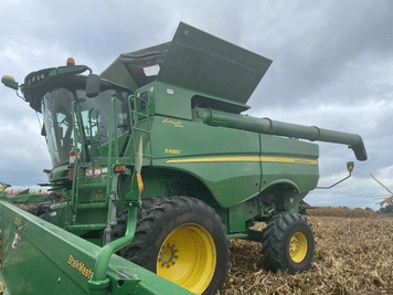Main image John Deere S680