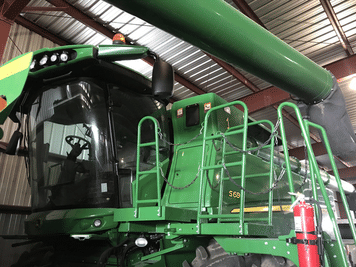 Main image John Deere S680