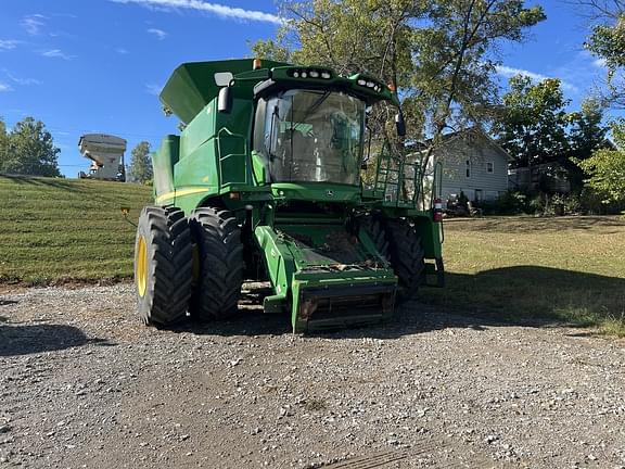 Image of John Deere S680 equipment image 3