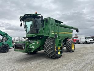 Main image John Deere S680