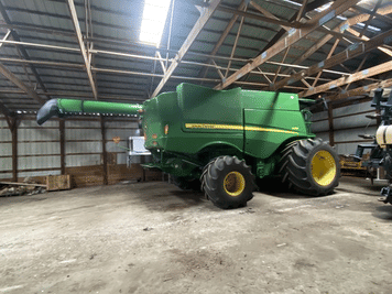 Main image John Deere S680