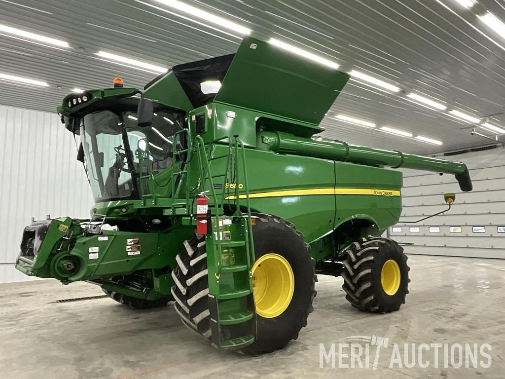 Image of John Deere S680 Primary image