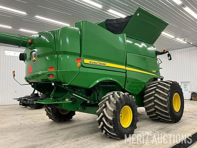 Image of John Deere S680 equipment image 4