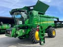 2015 John Deere S680 Image