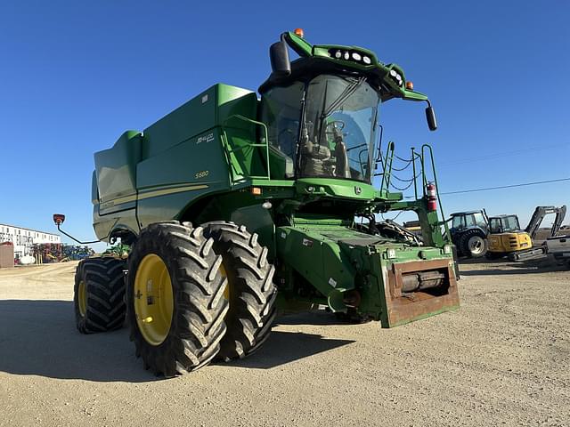 Image of John Deere S680 equipment image 3